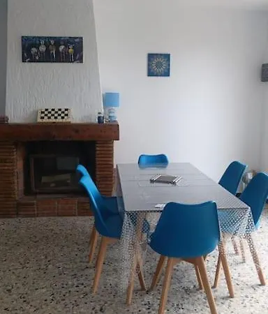 فيلة Maison Occupee *
